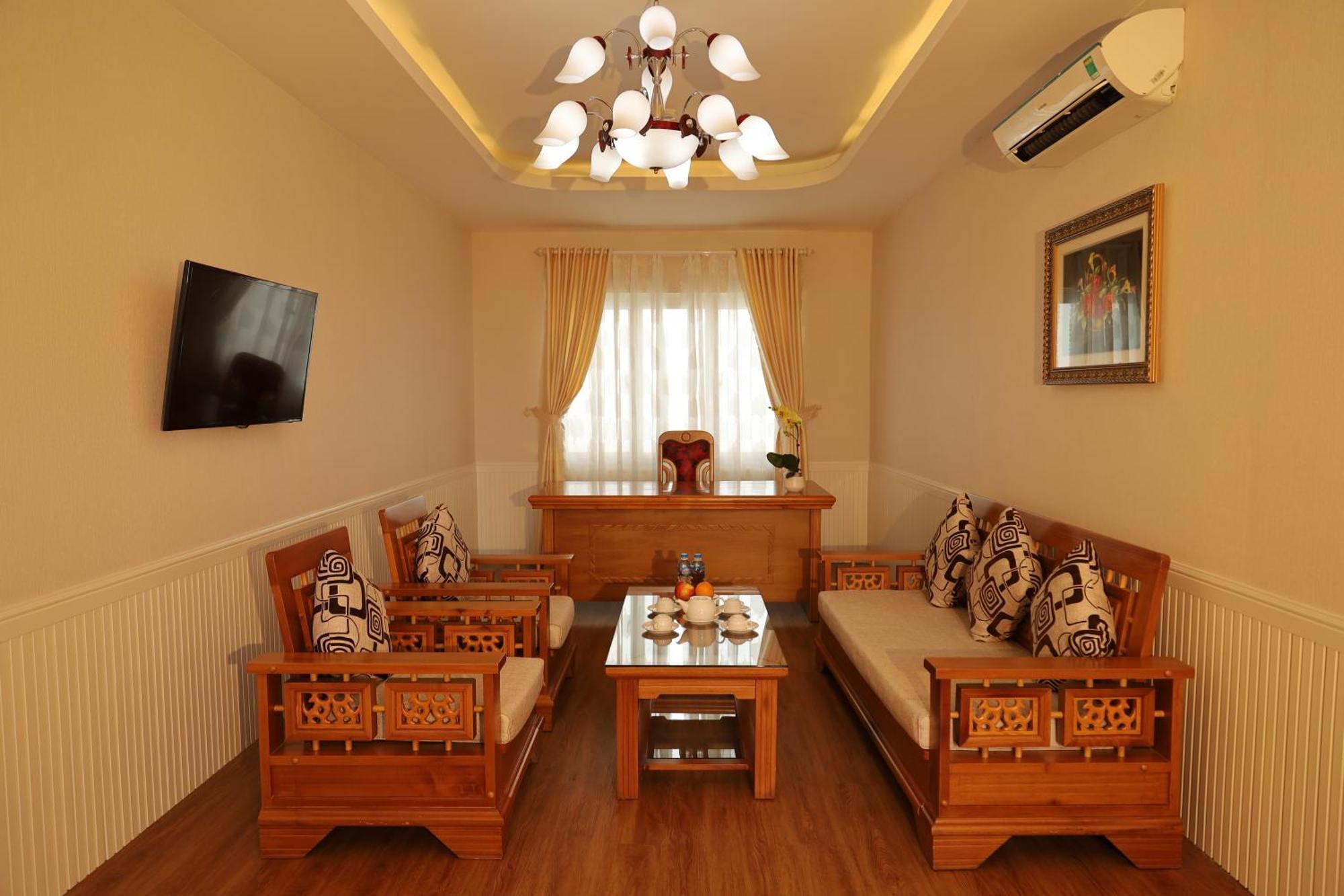 Pleiku Hotel By Gia Lai Tourist Luaran gambar