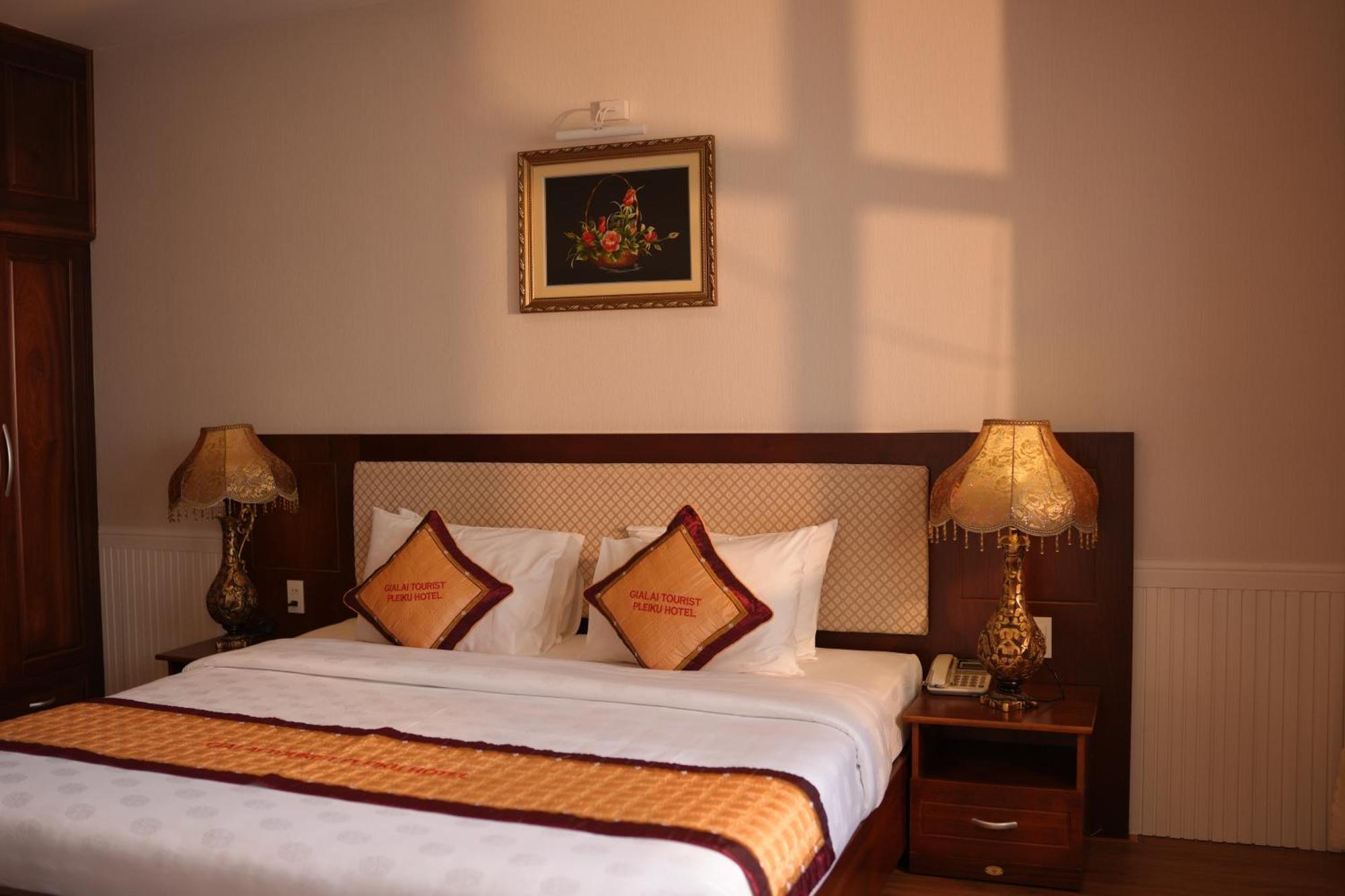 Pleiku Hotel By Gia Lai Tourist Luaran gambar